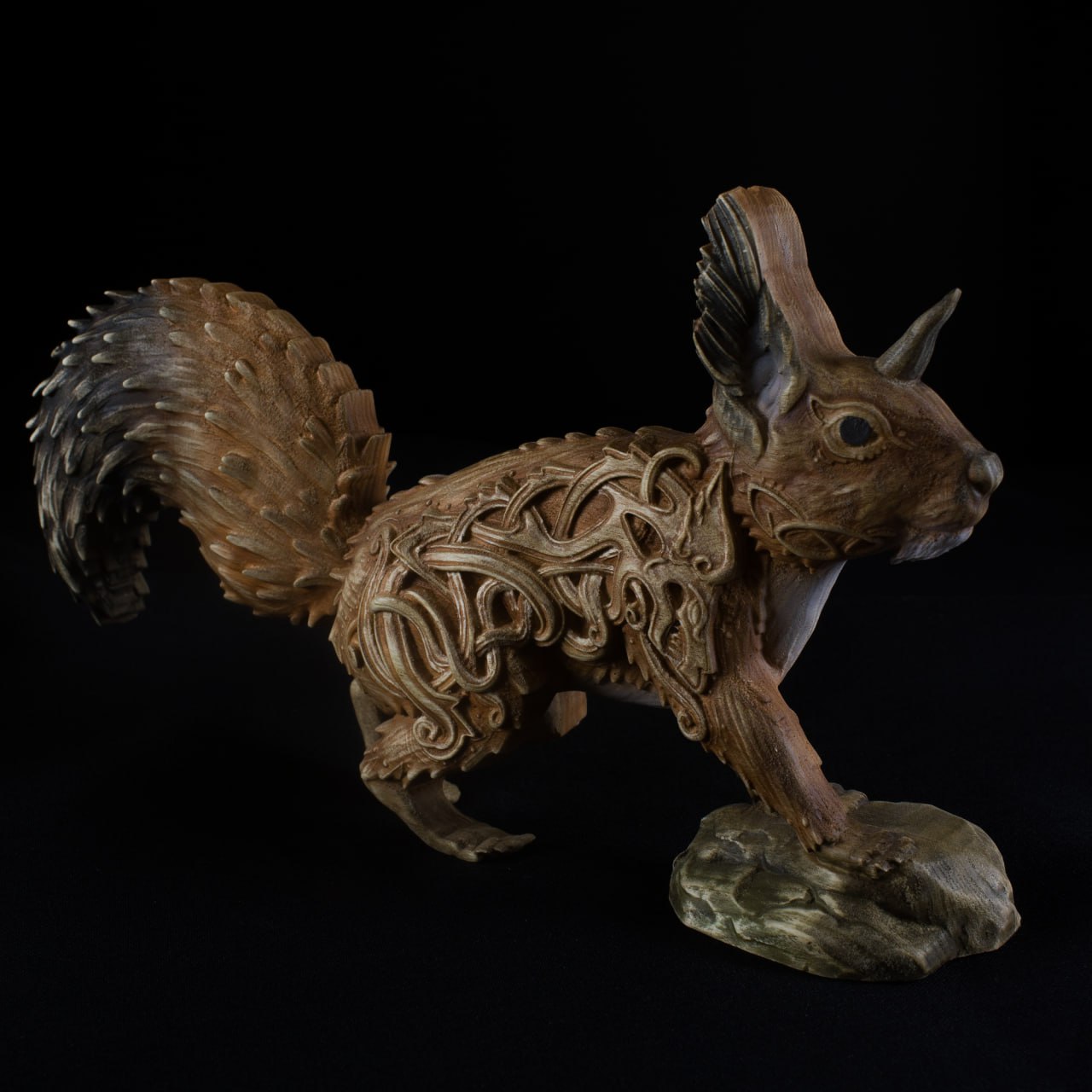 Ratatoskr: The Enchanting Wood Squirrel Statue from Norse Mythology