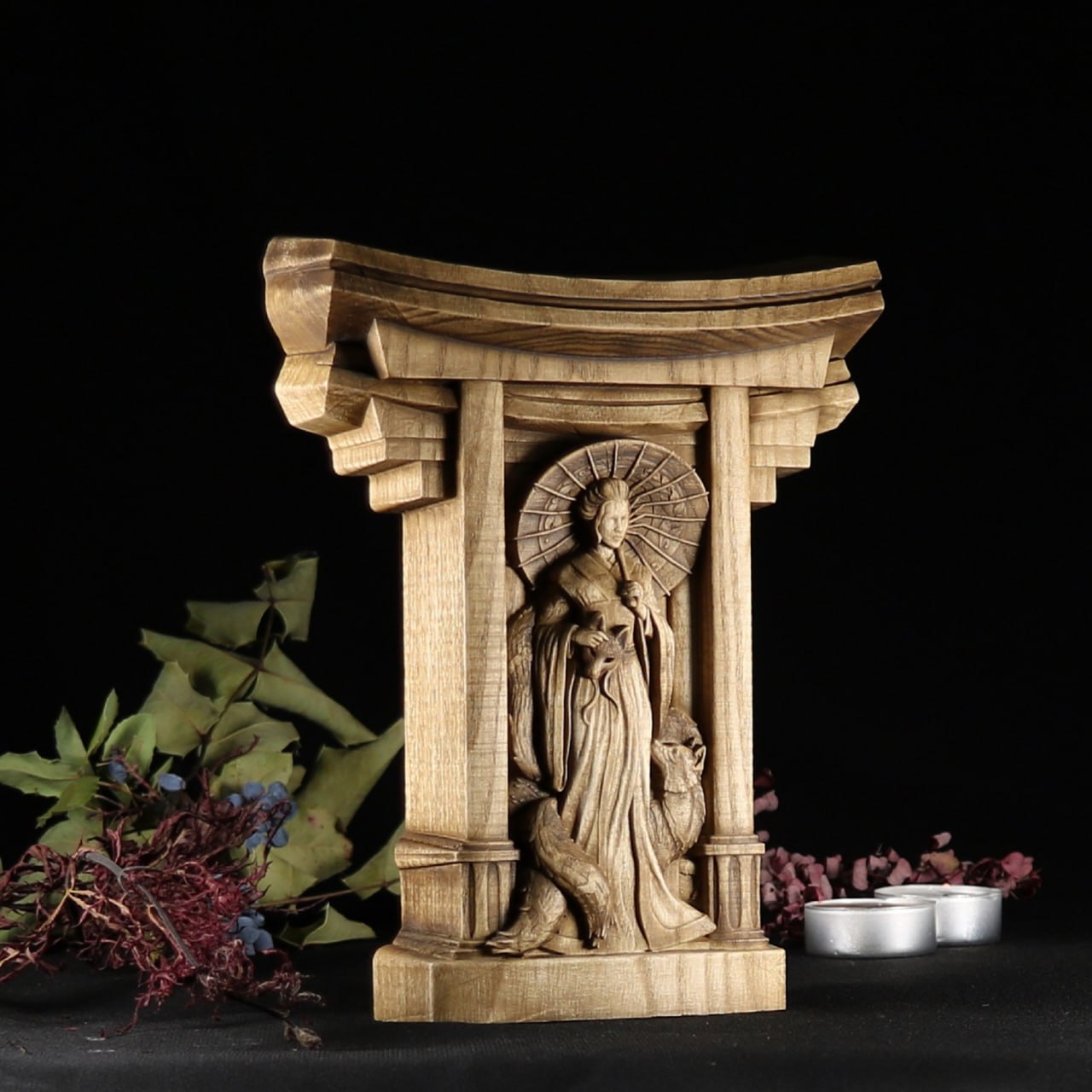 Inari Okami: A Timeless Wooden Statue Embodying Japanese Mythology and Culture