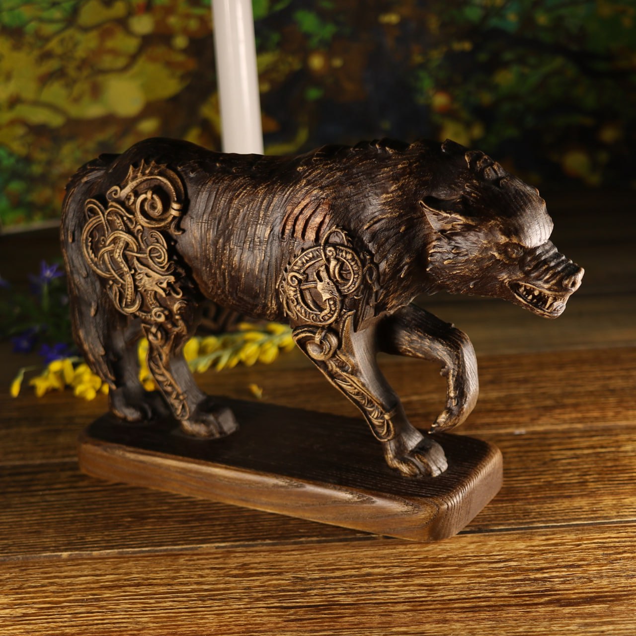 Wolf Statue - Wooden Viking Statue