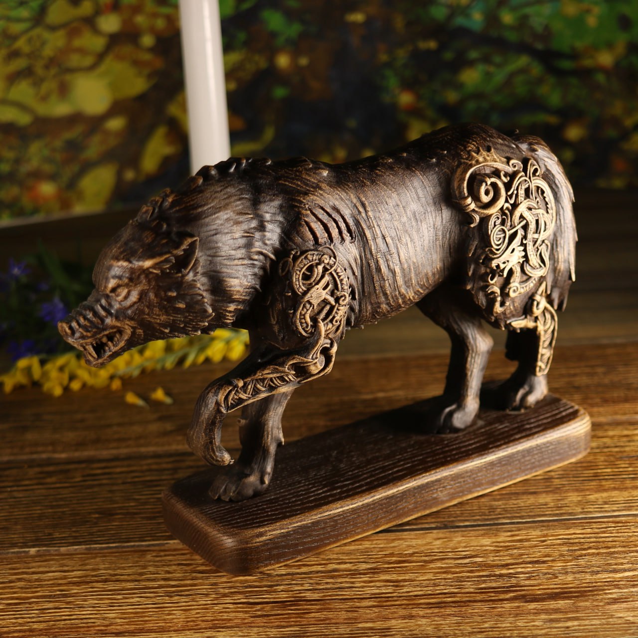 Wolf Statue - Wooden Viking Statue