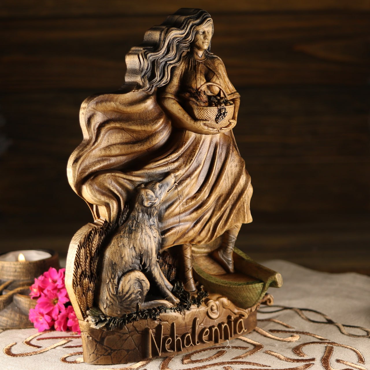 Nehalennia, Sea goddess, Wooden statue, Celtic goddess