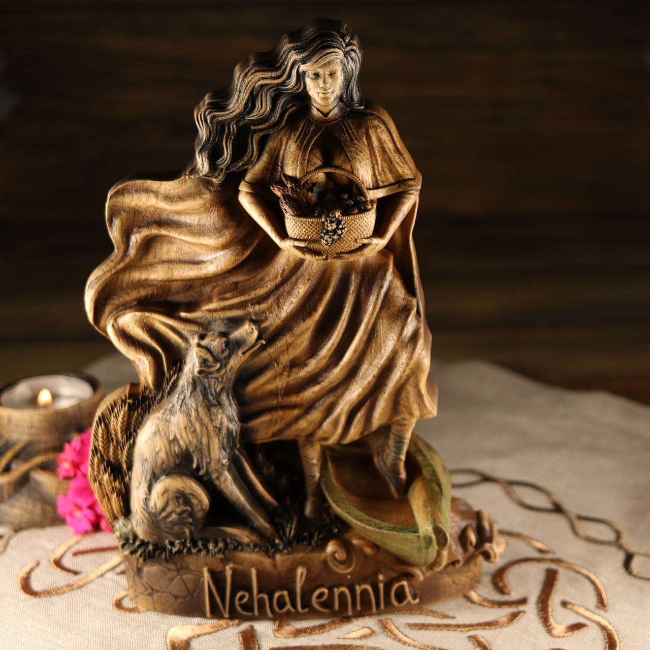 Nehalennia, Sea goddess, Wooden statue, Celtic goddess