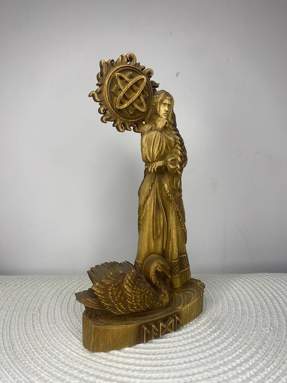 Lada Wooden Statue – Slavic Goddess of Love & Beauty Pagan Mythology Decor