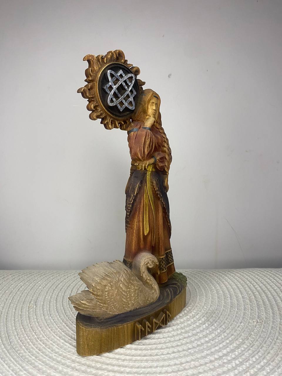 Lada Wooden Statue – Slavic Goddess of Love & Beauty Pagan Mythology Decor