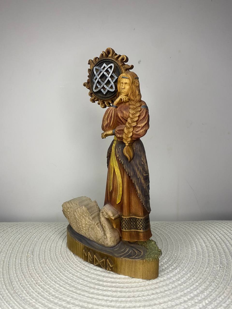 Lada Wooden Statue – Slavic Goddess of Love & Beauty Pagan Mythology Decor