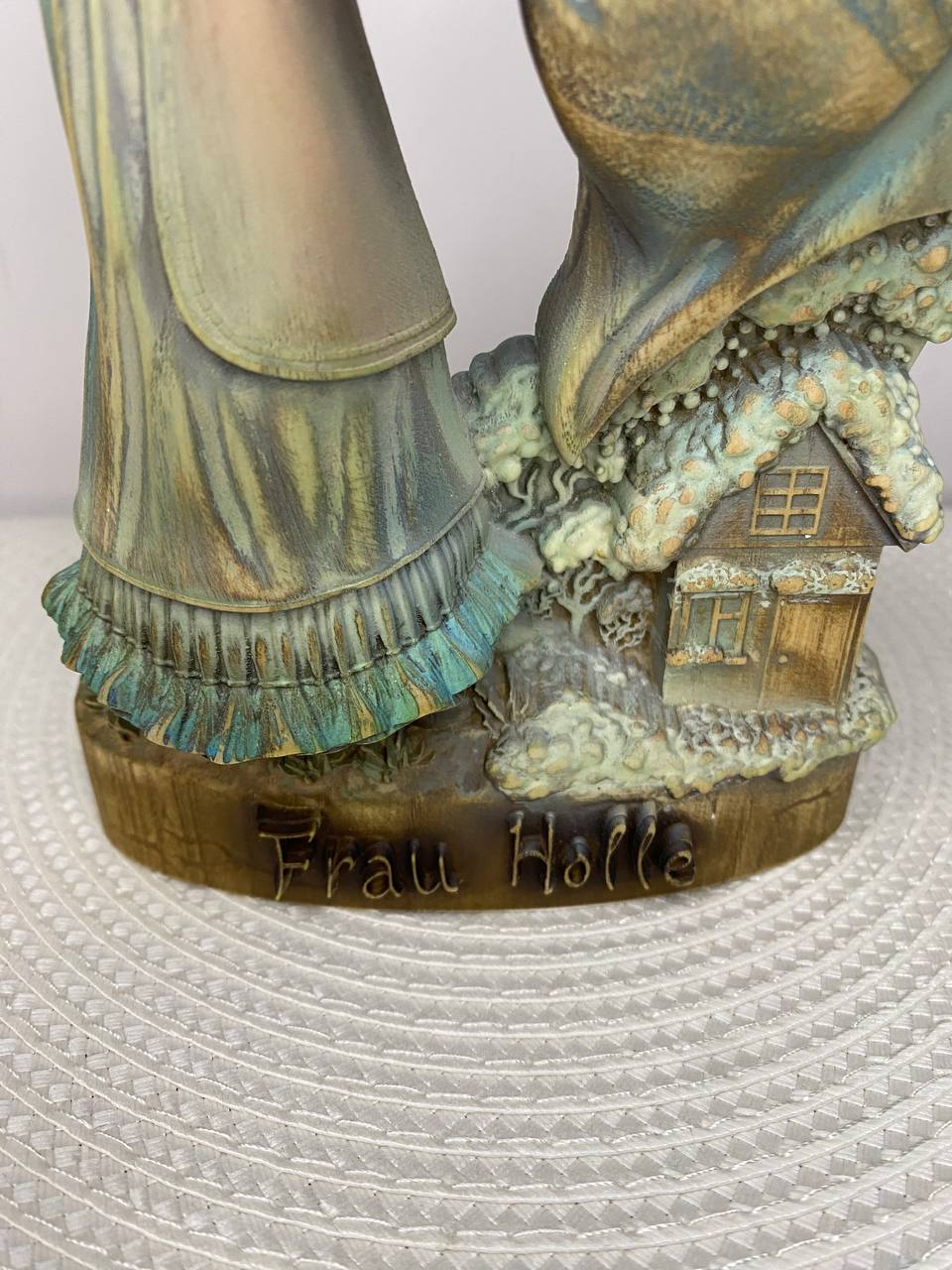 Frau Holle Wooden Statue – Hand-Carved Ash Wood Germanic Goddess of Winter & Home