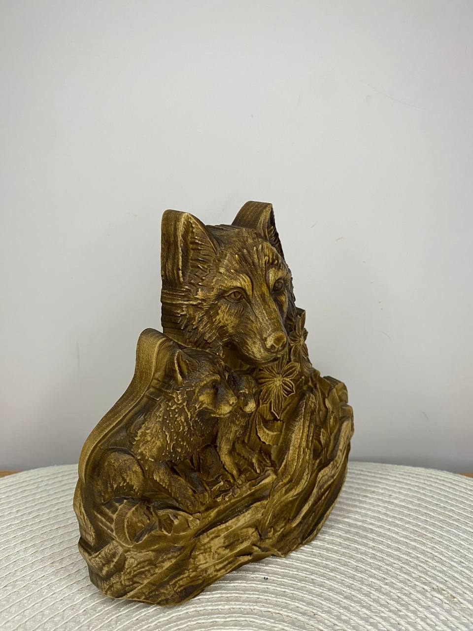 Wolf Mother & Cubs Wooden Statue – Hand Carved Family Animal Decor, Woodland Sculpture