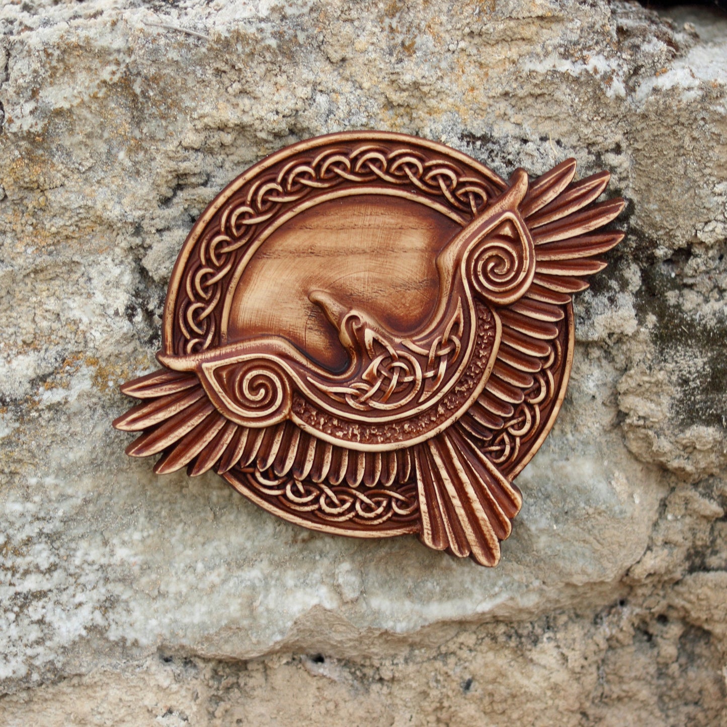 A raven handmade wooden panel