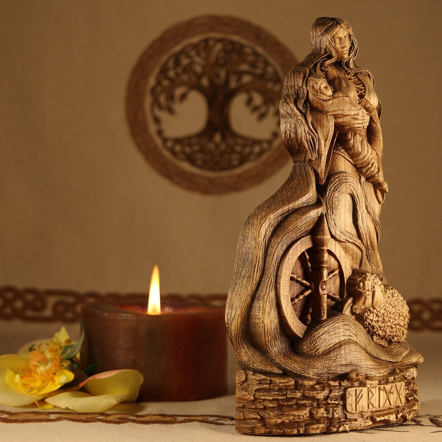 Frigg, Goddess statue, wood carving,  Norse Carving altar