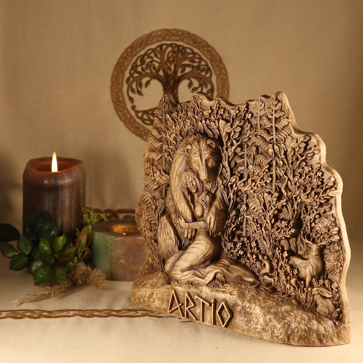 Artio, Goddess statue altar, wooden statue
