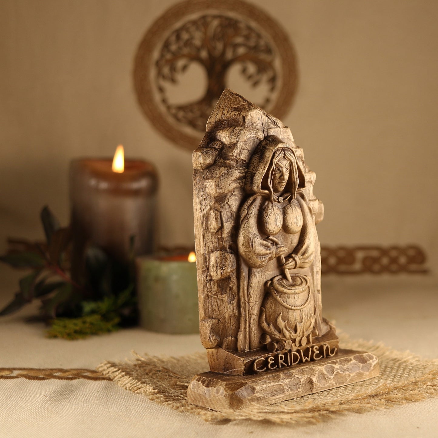 Cerridwen, Welsh goddess, Wooden mini statue