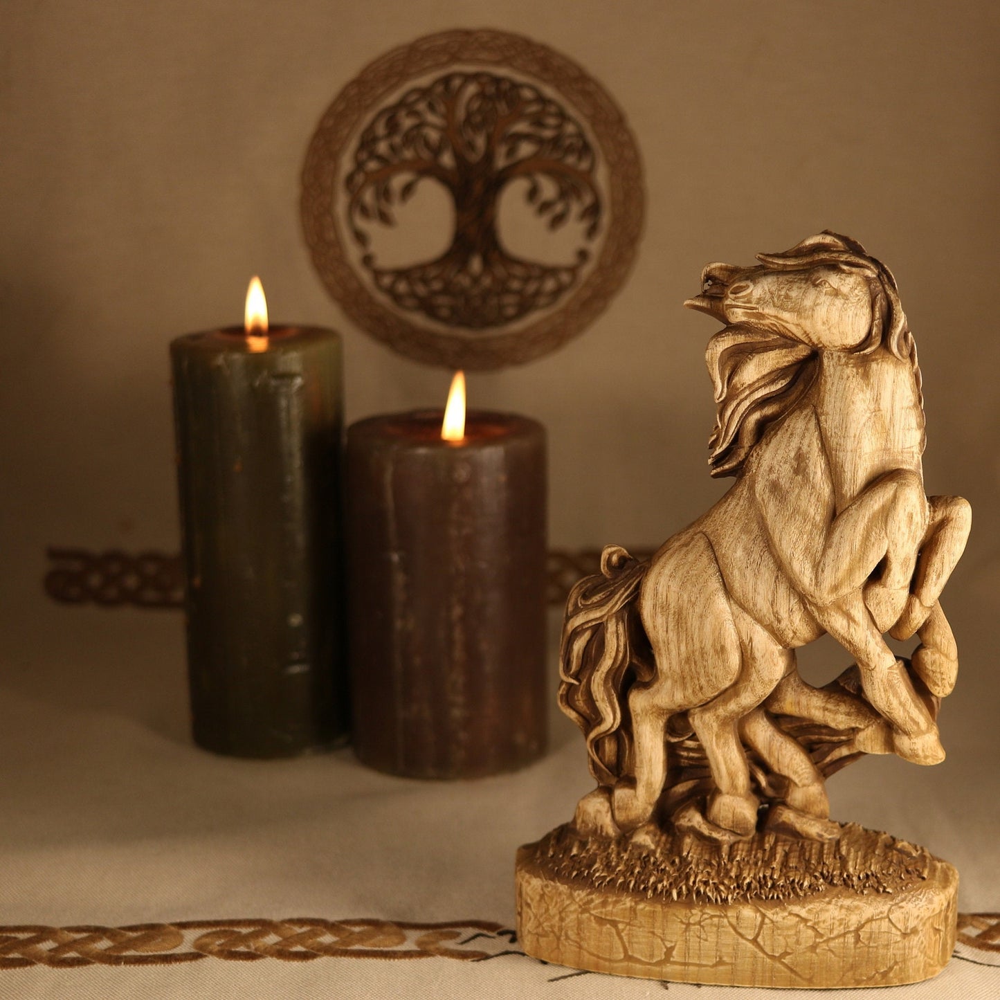 Odin's Horse Sleipnir Statue - Wooden Norse Decorations
