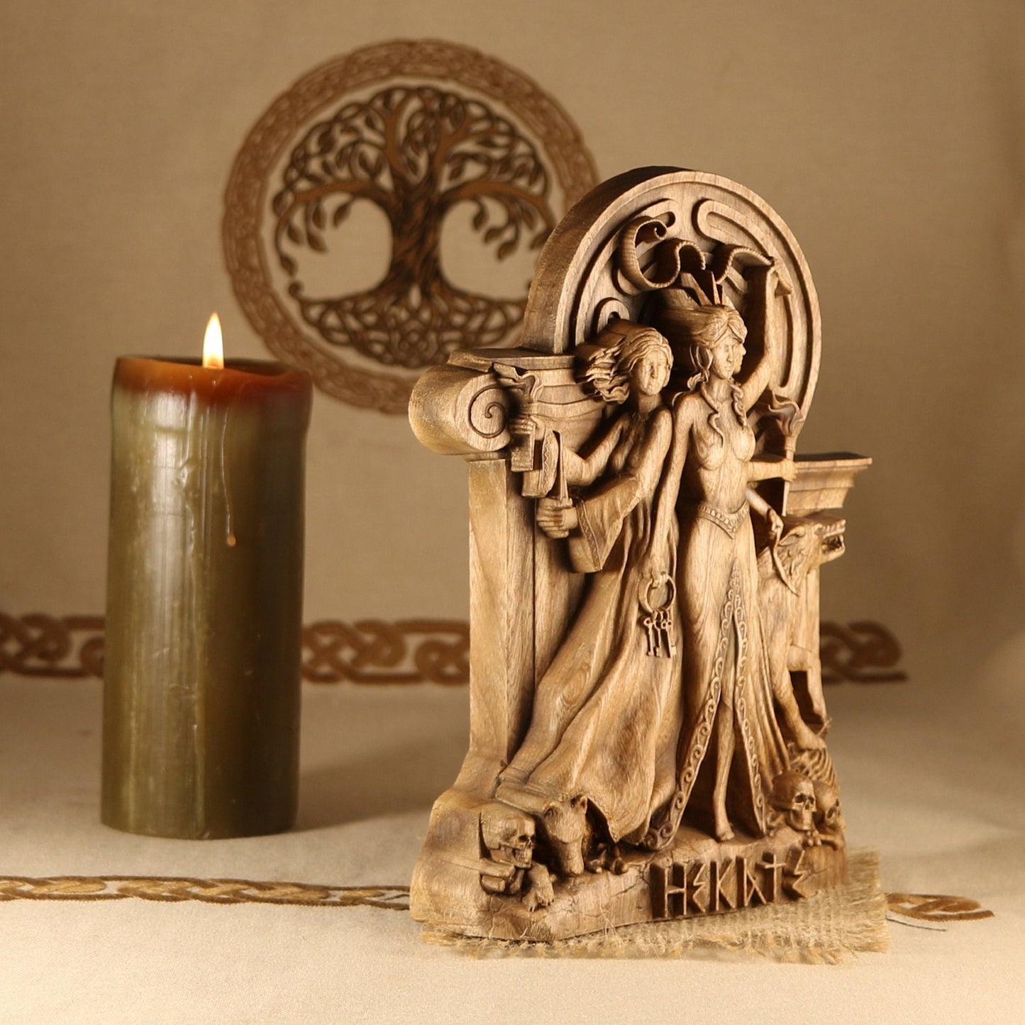 Hecate, Greek mythology, Wooden statue