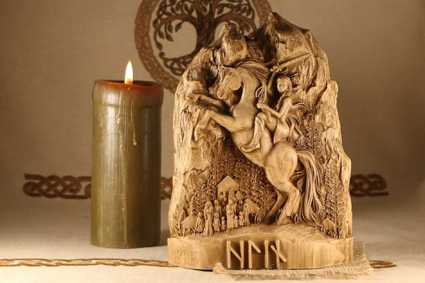 Hlin, Wooden statue,  Norse gods