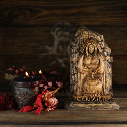 Cerridwen, Welsh goddess, Wooden mini statue