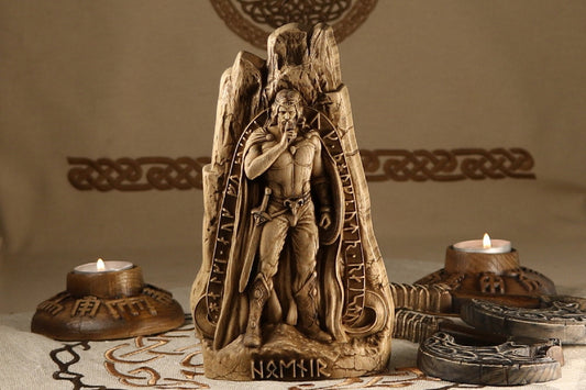 Hoenir Viking Altar Statue - Wooden Norse Altar