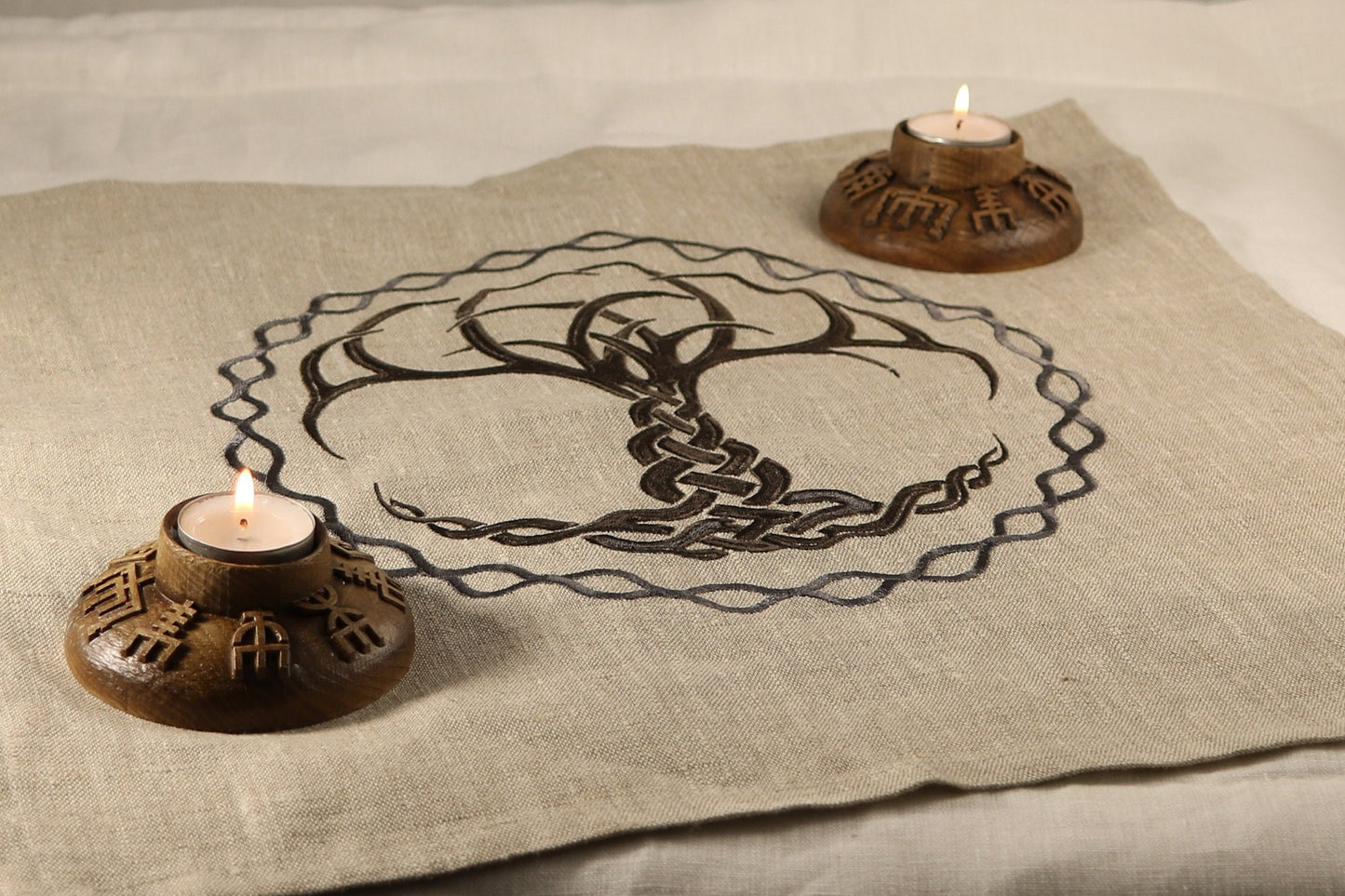 Yggdrasil, Altar cloth, Ritual cloth