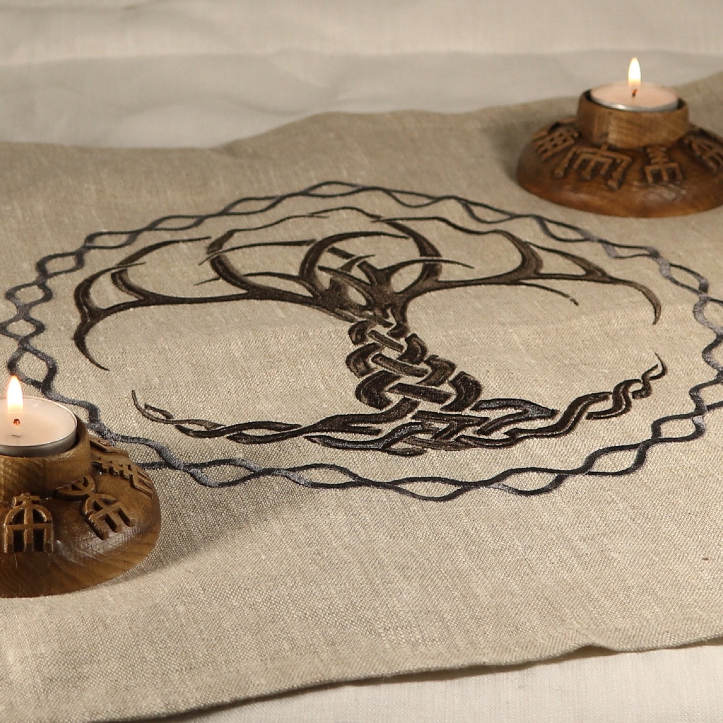 Yggdrasil, Altar cloth, Ritual cloth