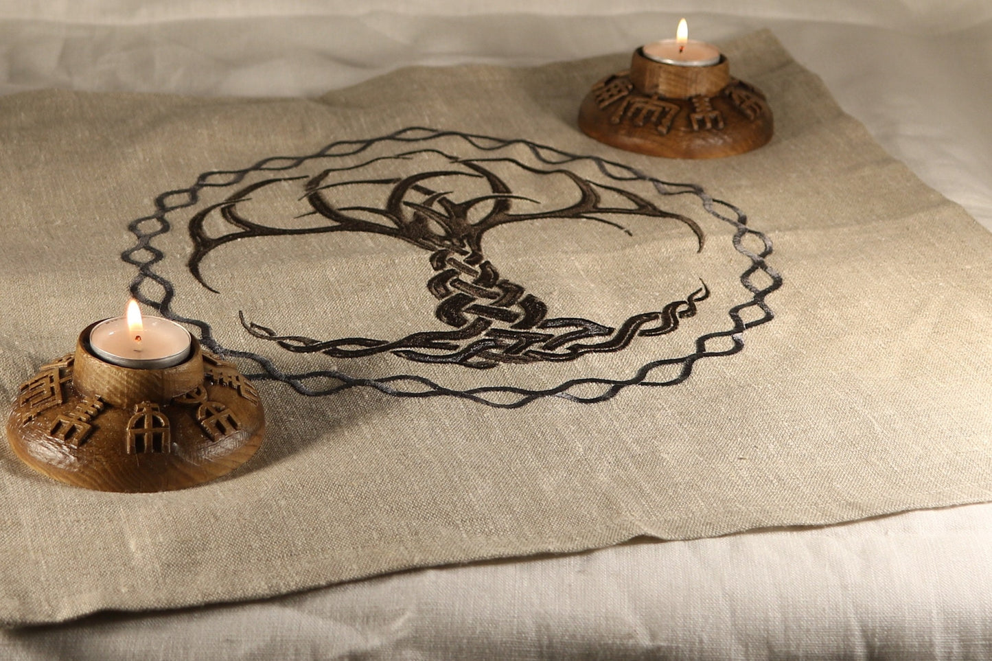 Yggdrasil, Altar cloth, Ritual cloth