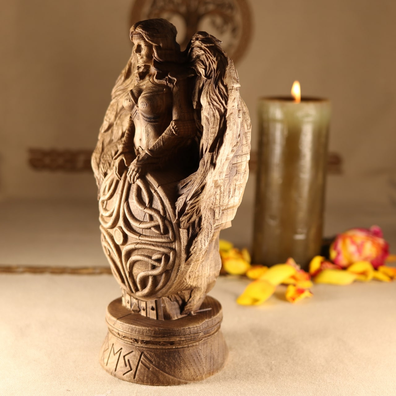 Freya , Freyja statye, Wood carving Wood sculptura