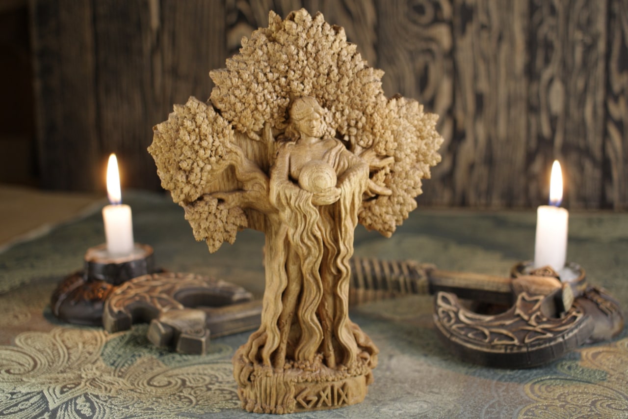 Gaia - Wooden Greek Goddess Statue